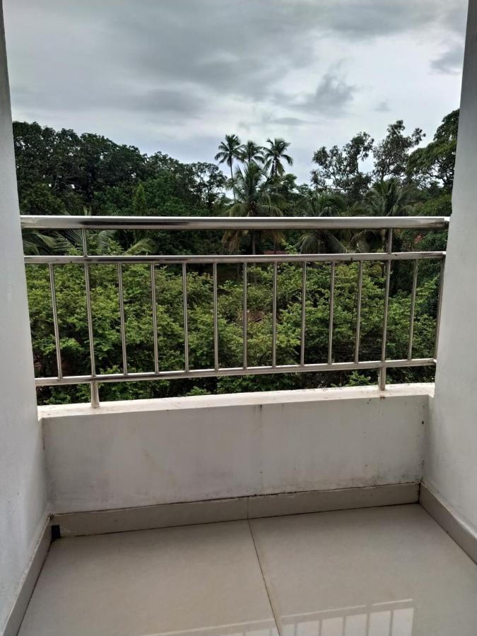 Hotel Gananjaya Gokarna  Esterno foto