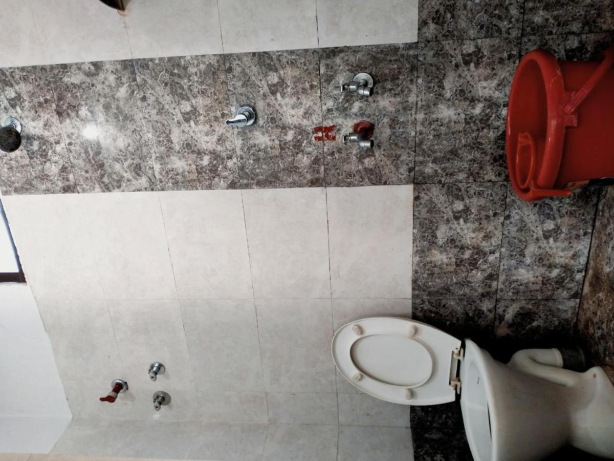 Hotel Gananjaya Gokarna  Esterno foto